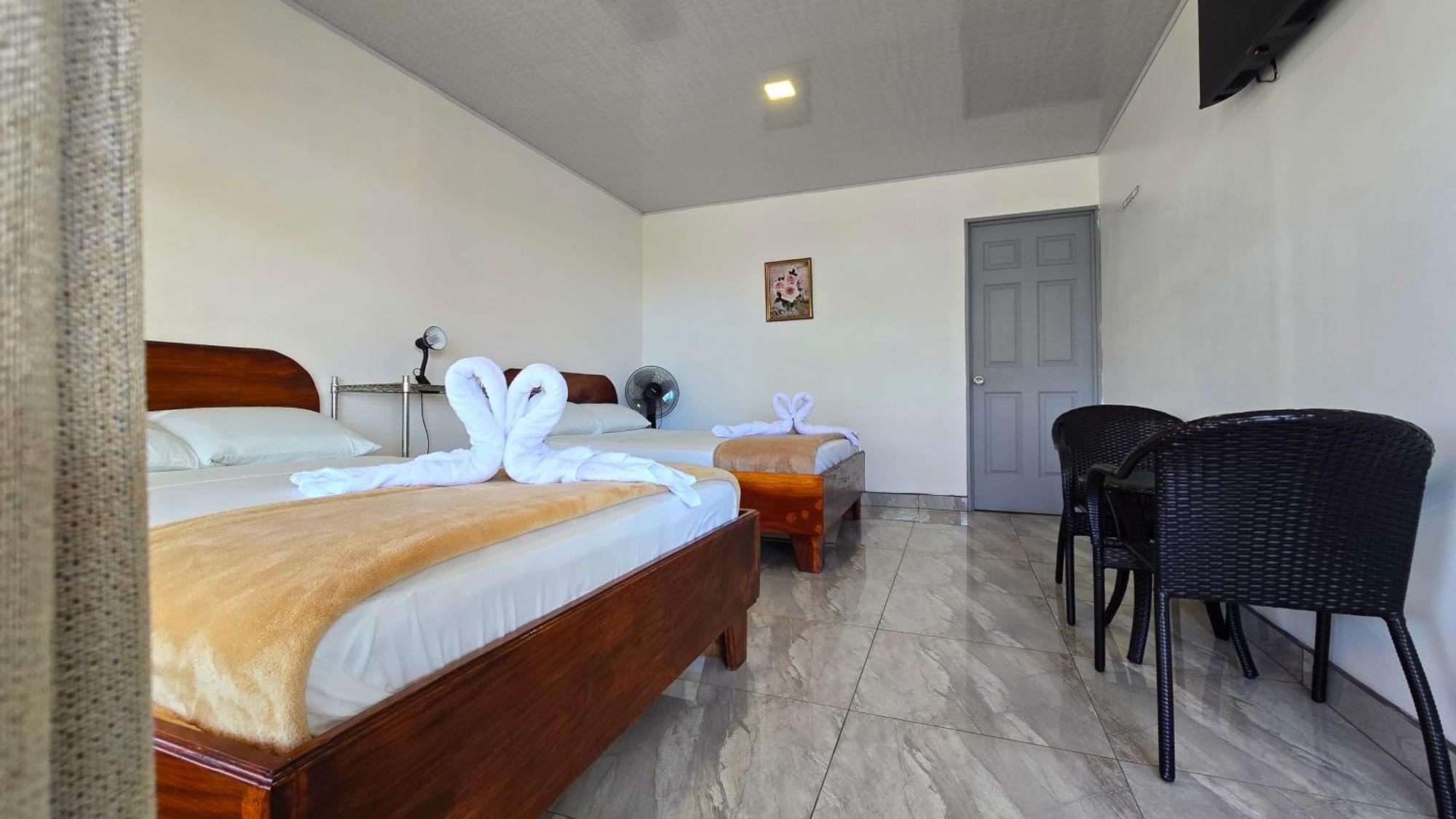 Cattleya Family Hotel Monteverde Exterior photo